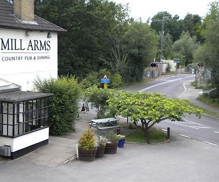 The Mill Arms Hotel Romsey Buitenkant foto