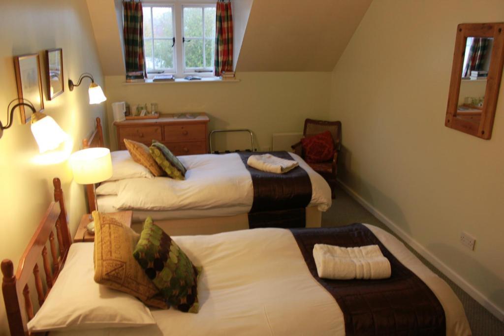 The Mill Arms Hotel Romsey Kamer foto