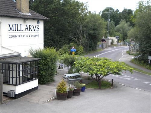 The Mill Arms Hotel Romsey Buitenkant foto